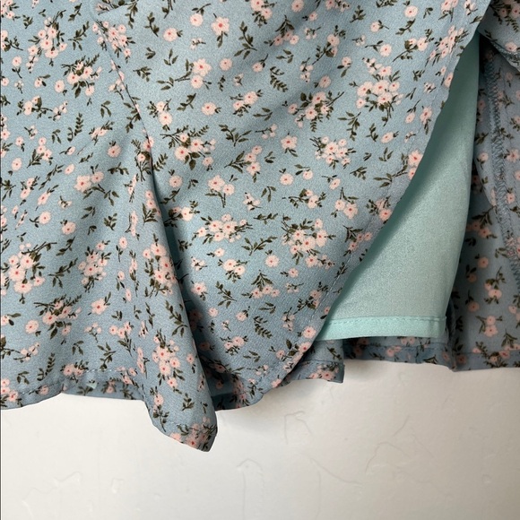Paper Crane Floral Ruffle Skort Blue Multicolor Print Size Small NWT - Picture 3 of 5